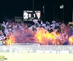 Steaguri dar şi... fum violet în Curva Sud la Poli - UTA Steaguri dar şi... fum violet în Curva Sud la Poli - UTA