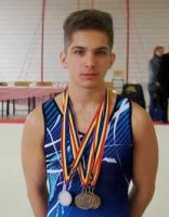 Alex Bănicioiu, campion al țării de juniori 1 la individual compus și cvintuplu medaliat la aparate