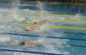 Campionatul Naţional de înot masters din Ungaria a reunit sute de înotători amatori din 9 ţări